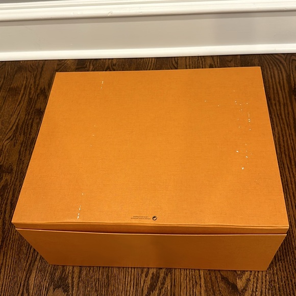 Louis Vuitton Yellow Gold Orange Blue Large Empty Gift Box - Picture 7 of 14